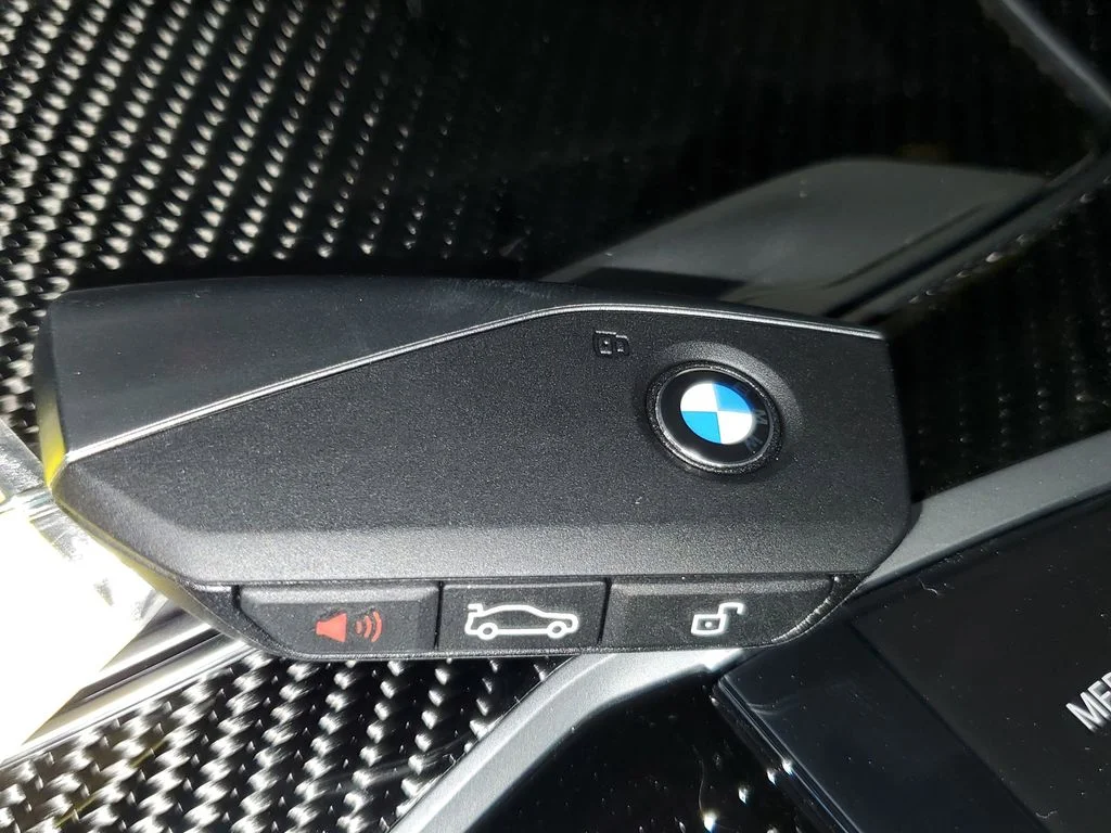 New 2026 Alpine White BMW M60i image 26