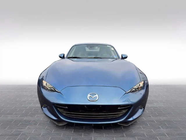 Used 2018 Blue Mazda Grand Touring image 2