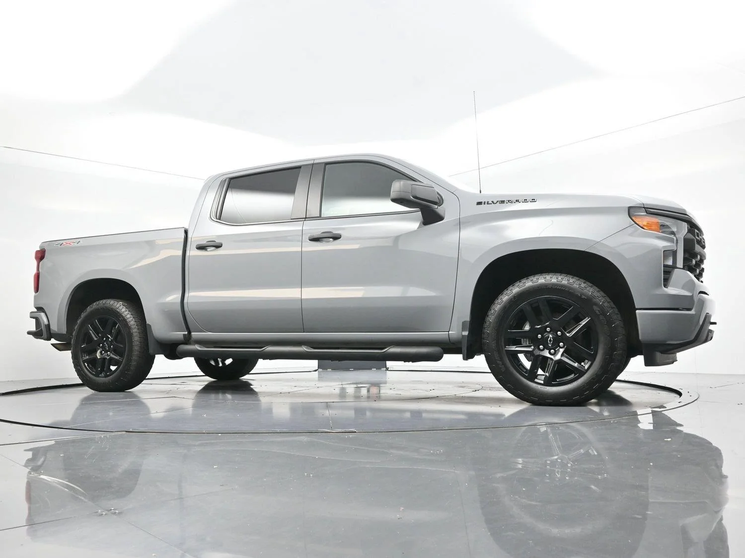 Used 2024 Slate Gray Metallic Chevrolet Custom image 40
