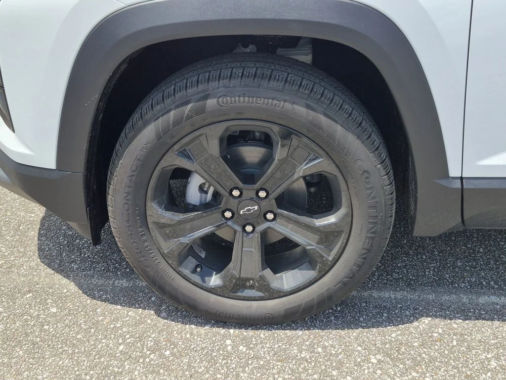 2026 Chevrolet Equinox LT - Photo 11