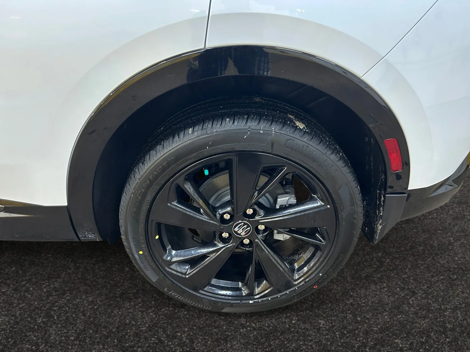 New 2026 Iridescent White Tricoat Buick Sport Touring AWD image 9