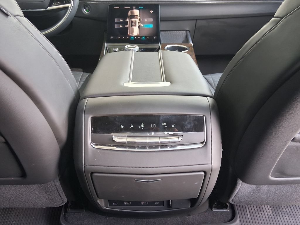 Used 2026 Vibrant White Tricoat Cadillac Platinum Sport image 27