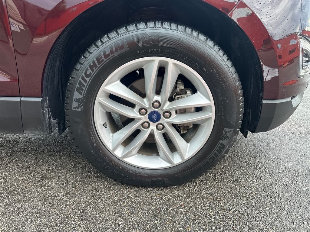 Used 2018 Red Ford SEL image 14