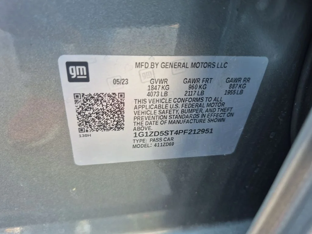 Used 2023 Sterling Gray Metallic Chevrolet LT image 25