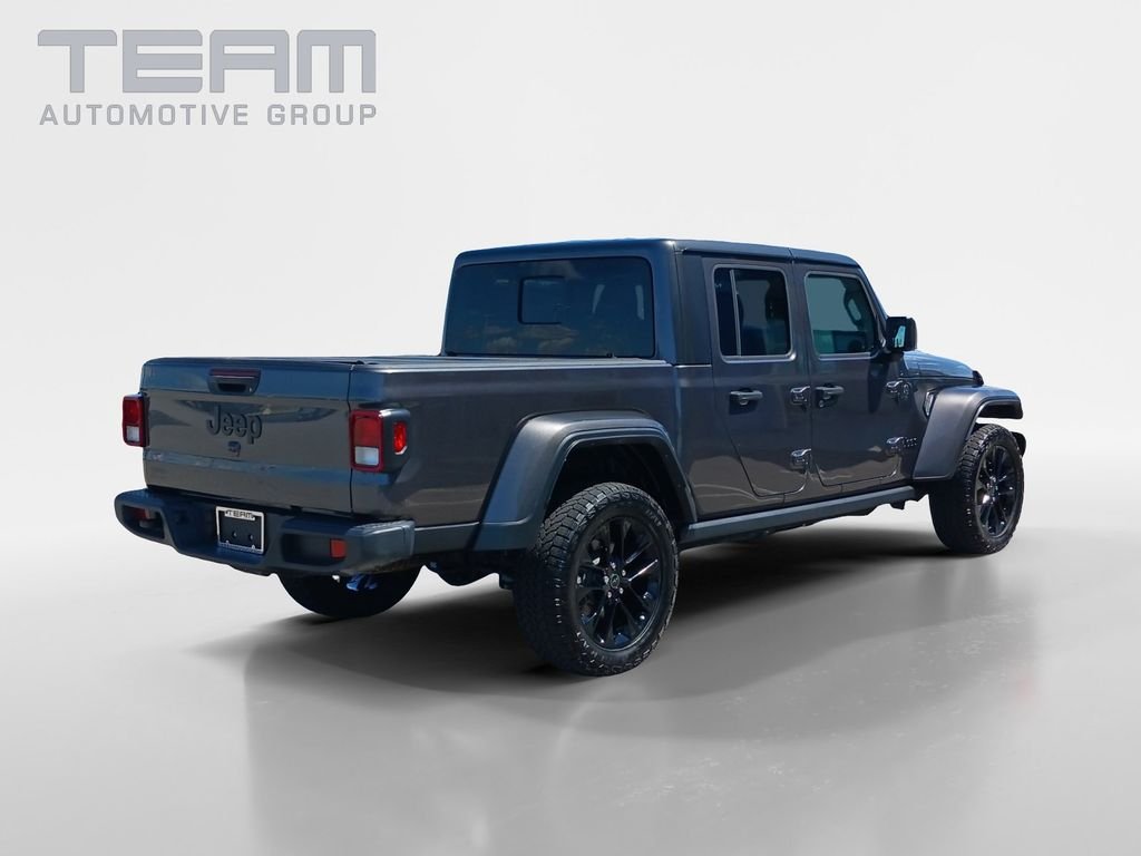 Used 2025 Gray Jeep Nighthawk image 7
