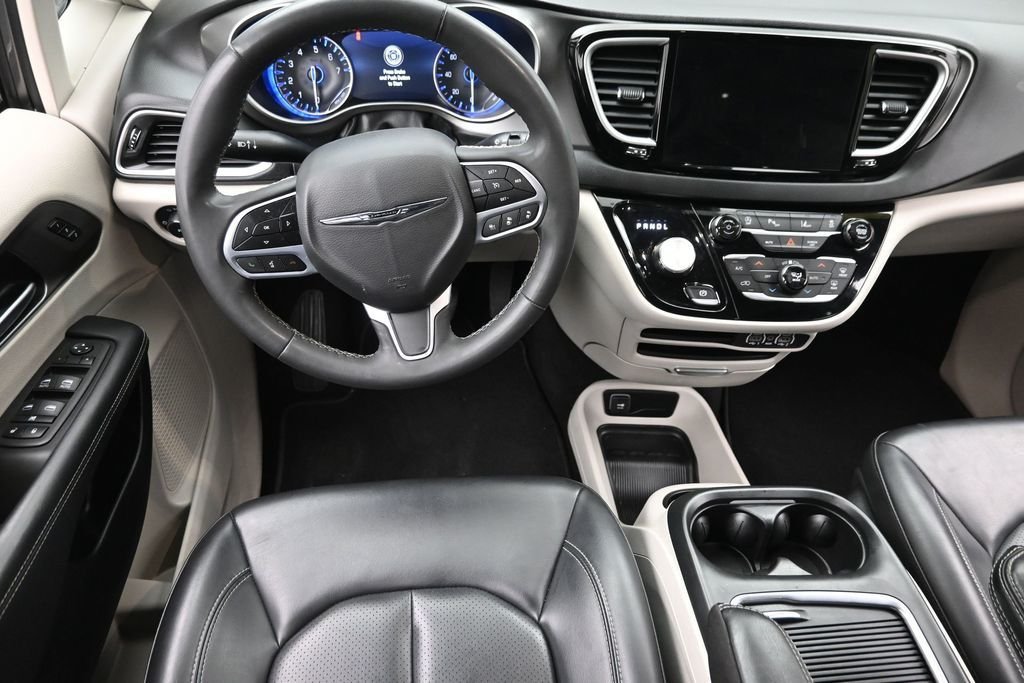 Used 2023 Gray Chrysler Touring L image 15