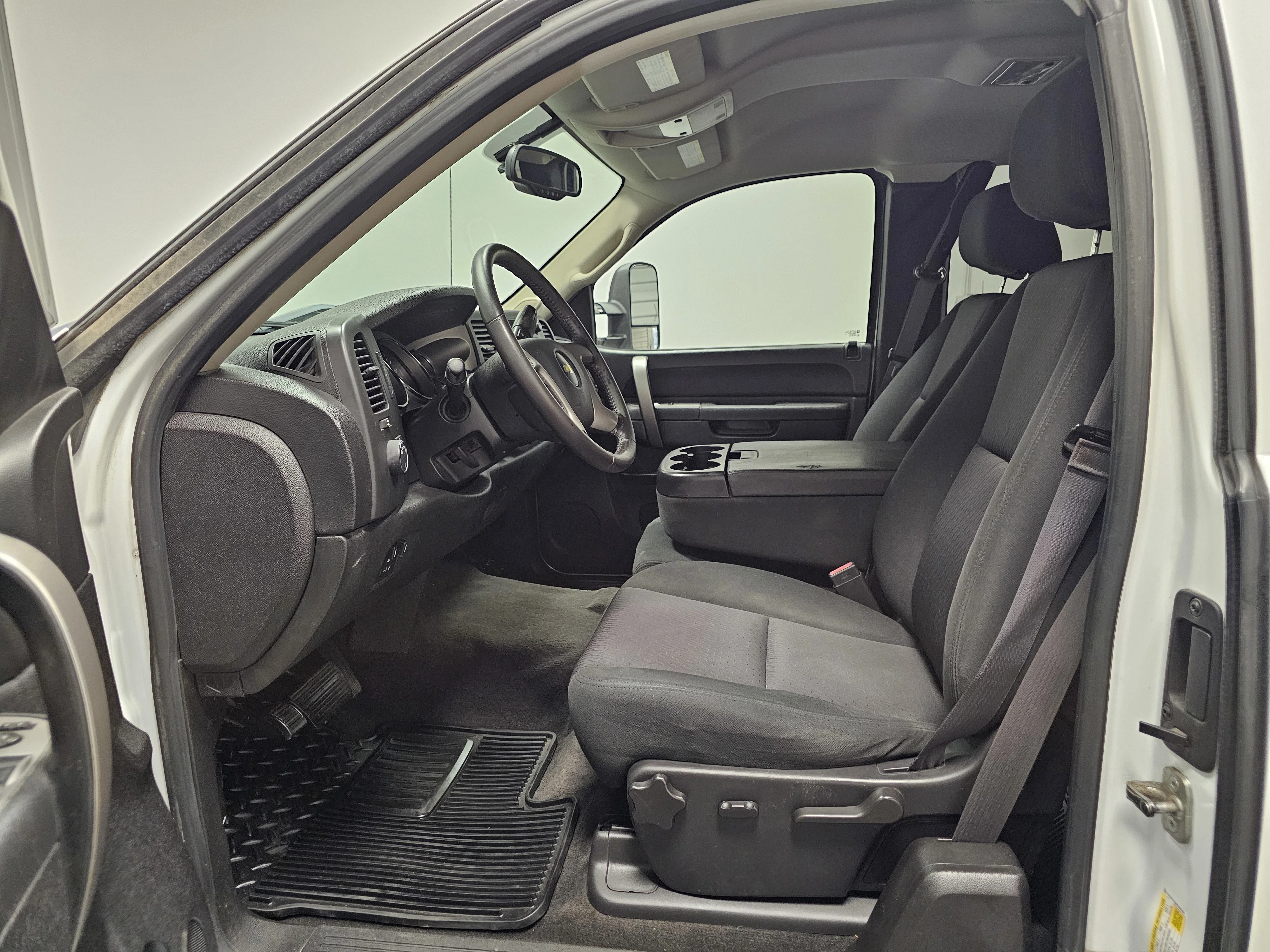 Used 2013 Summit White Chevrolet LT image 16