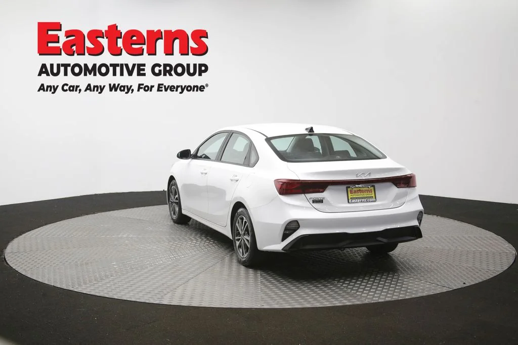 Used 2023 White Kia LXS image 64