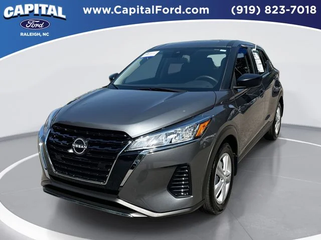 Used 2025 Gray Nissan S image 1