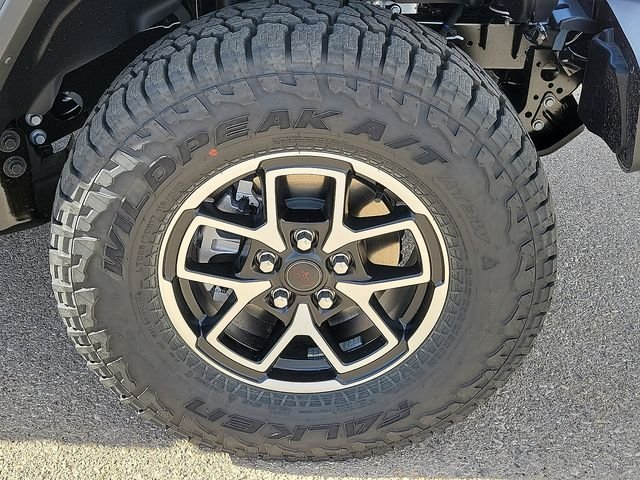 New 2026 Black Clear-Coat Exterior Paint Jeep Rubicon image 7