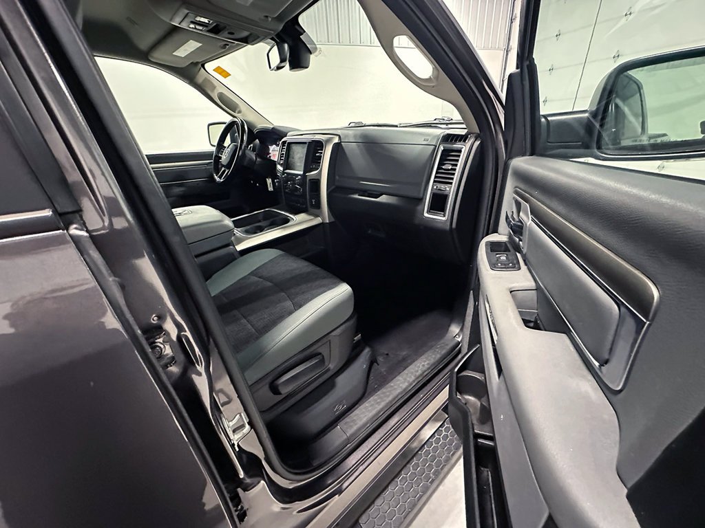 Used 2020 Gray Ram Warlock image 26