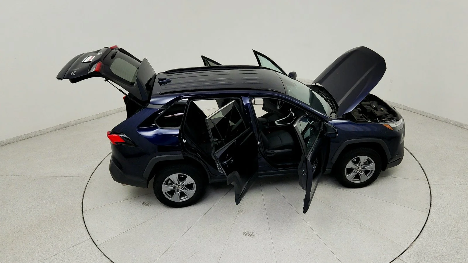 Used 2022  Toyota XLE image 24