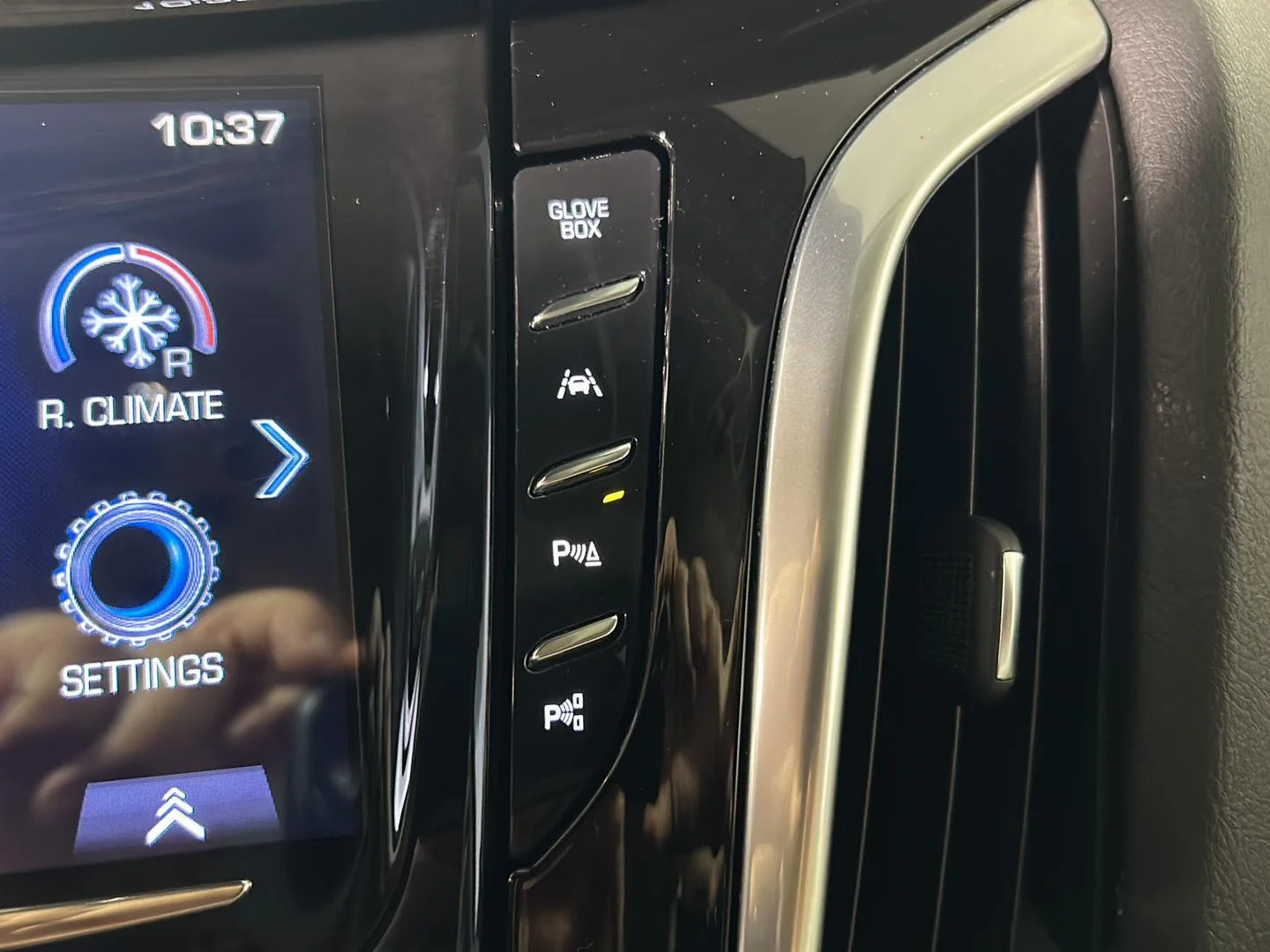 Used 2020 Shadow Metallic Cadillac Premium Luxury image 39
