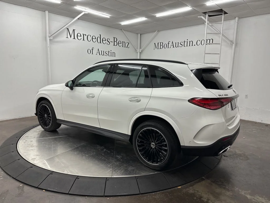 Used 2026 White Mercedes-Benz GLC 300 image 5