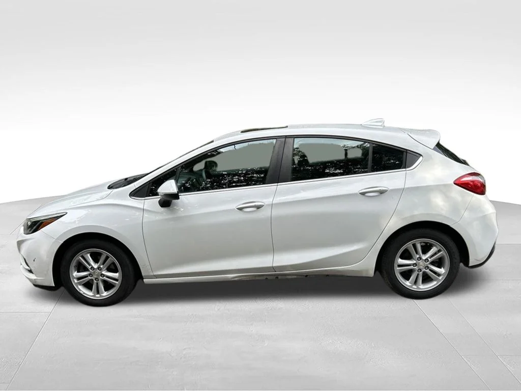 Used 2017 Chevrolet Cruze LT with VIN 3G1BE6SM0HS561793 for sale in Newport News, VA