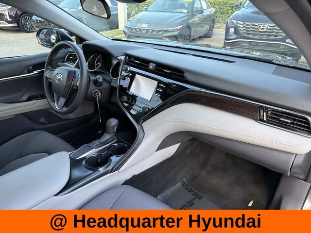 Used 2020 Gray Toyota LE image 16
