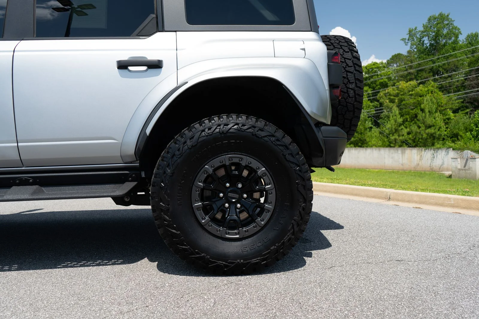 Used 2024 Silver Ford Raptor image 14