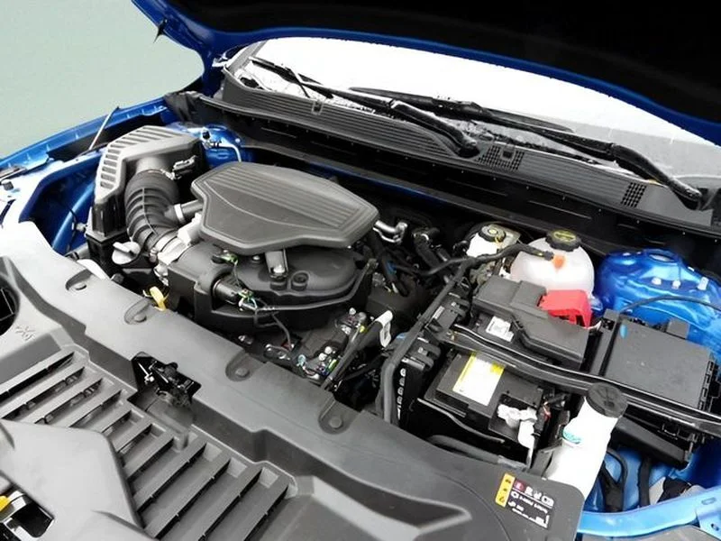 Used 2025 Riptide Blue Metallic Chevrolet RS image 19