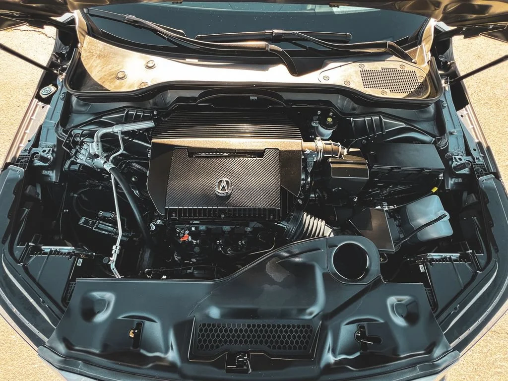 Certified Used 2025 Liquid Carbon Metallic Acura TECH image 61