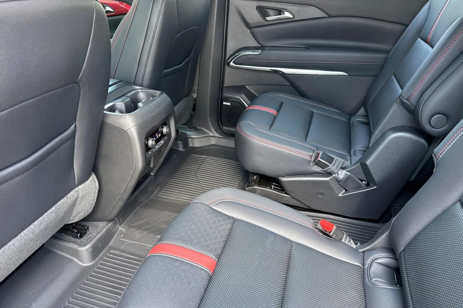 New 2026 Mosaic Black Metallic Chevrolet RS image 11