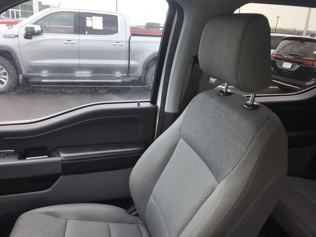 Used 2024 White Ford XLT image 23