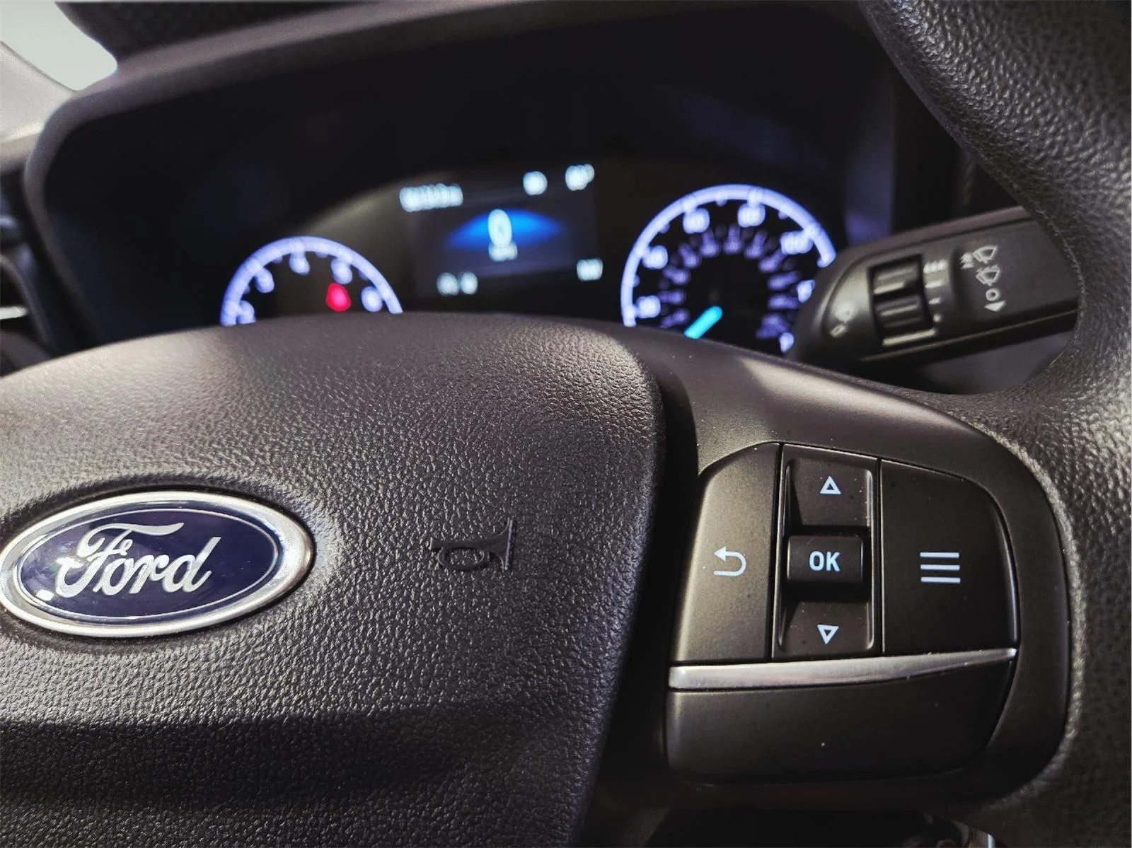 Used 2022 Oxford White Ford XL image 23