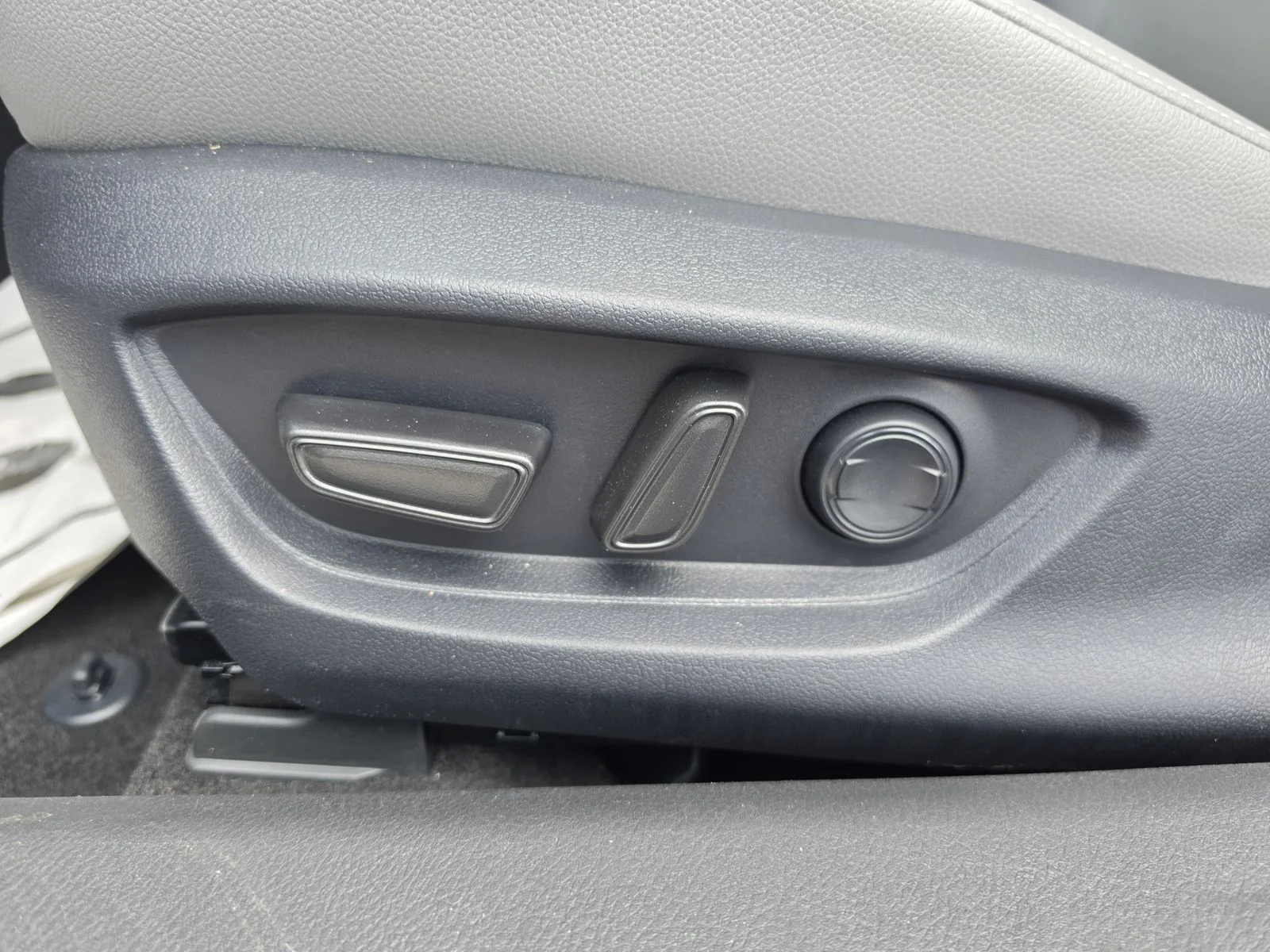 Used 2026 Gray Toyota SE image 22
