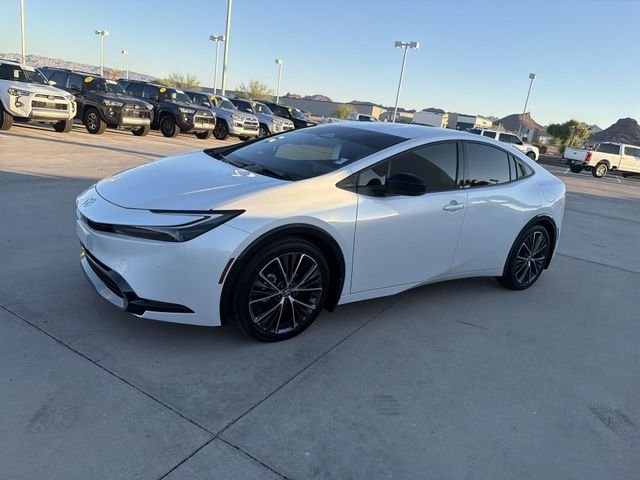2026 Toyota Prius XLE - Photo 8