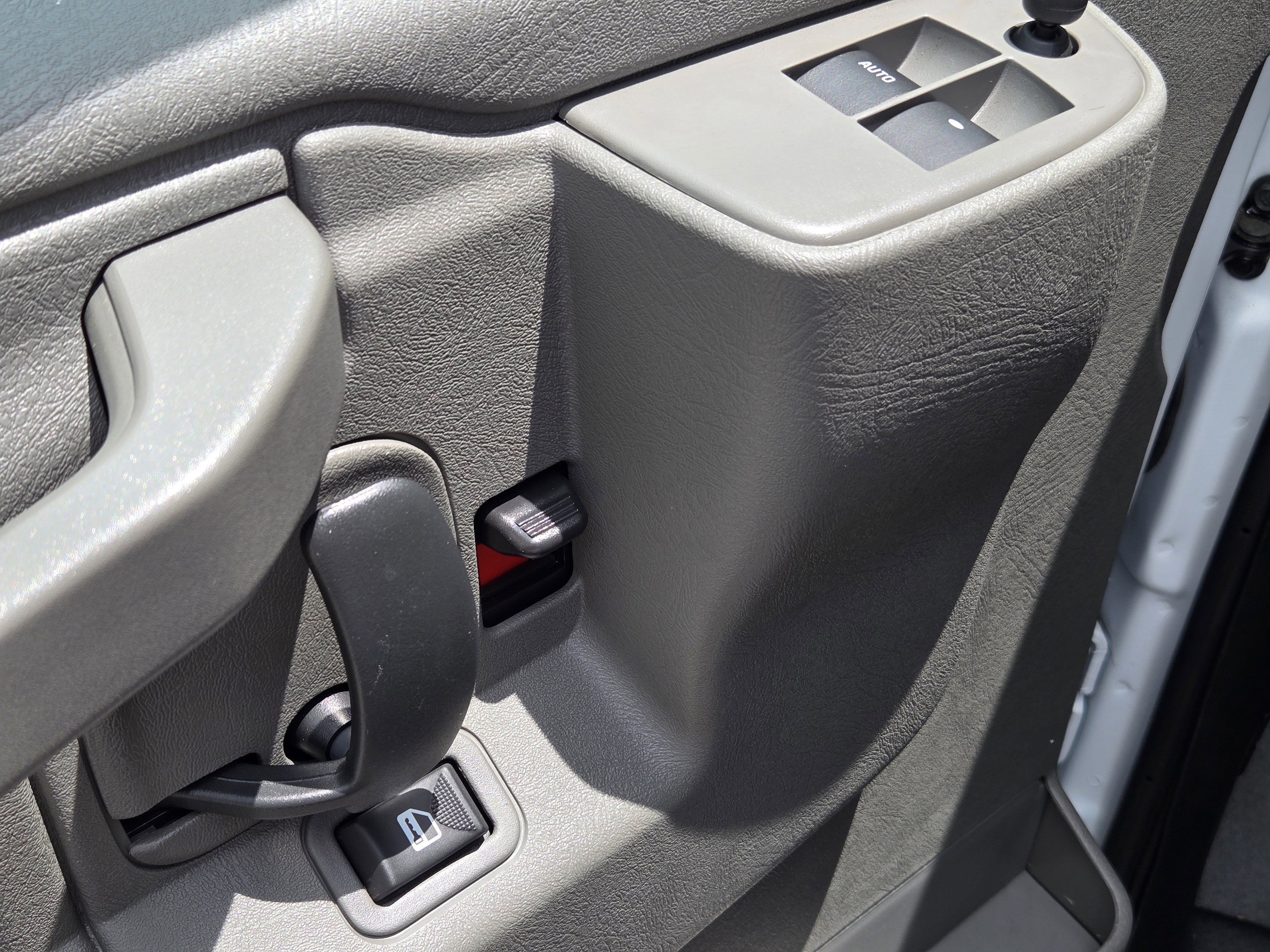 2025 Chevrolet Express Cargo Work Van - Photo 19