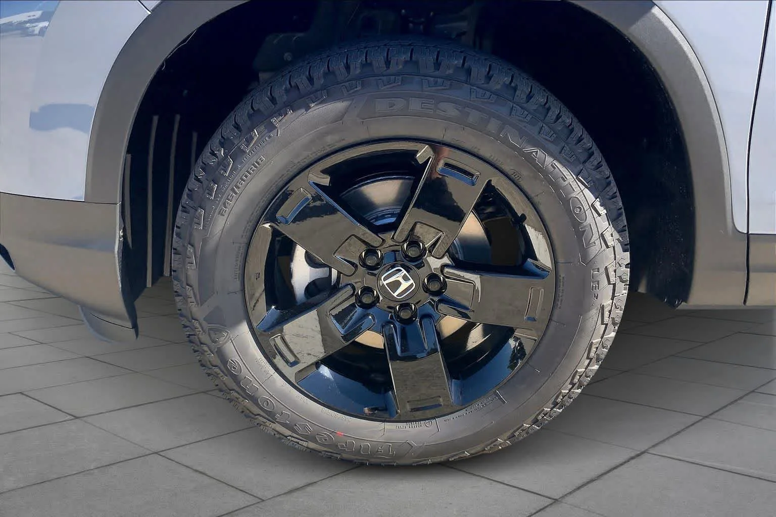 New 2026 Sonic Gray Pearl Honda Black Edition image 12