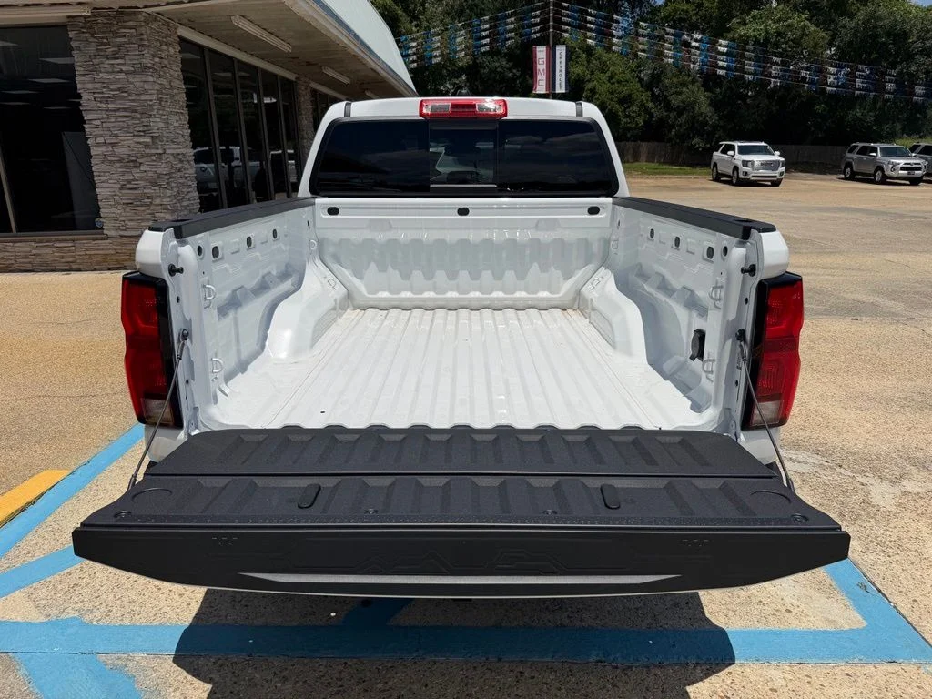 2026 Chevrolet Colorado LT - Photo 7