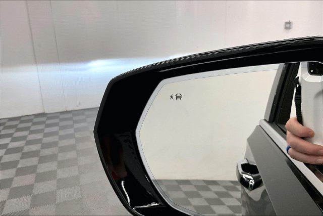 Used 2026 Onyx Black GMC Denali image 32