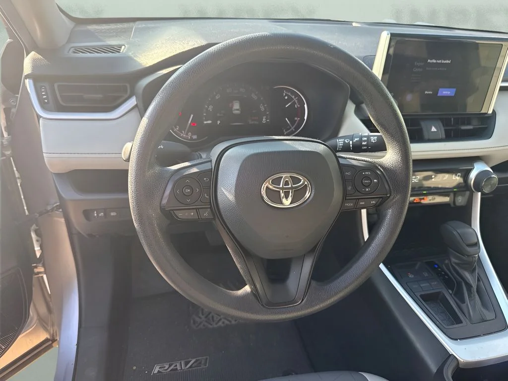 Used 2023 Silver Toyota XLE image 11
