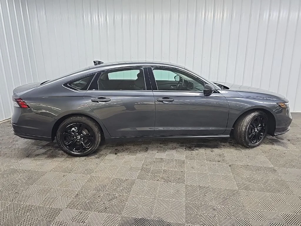1HGCY1F43SA027911