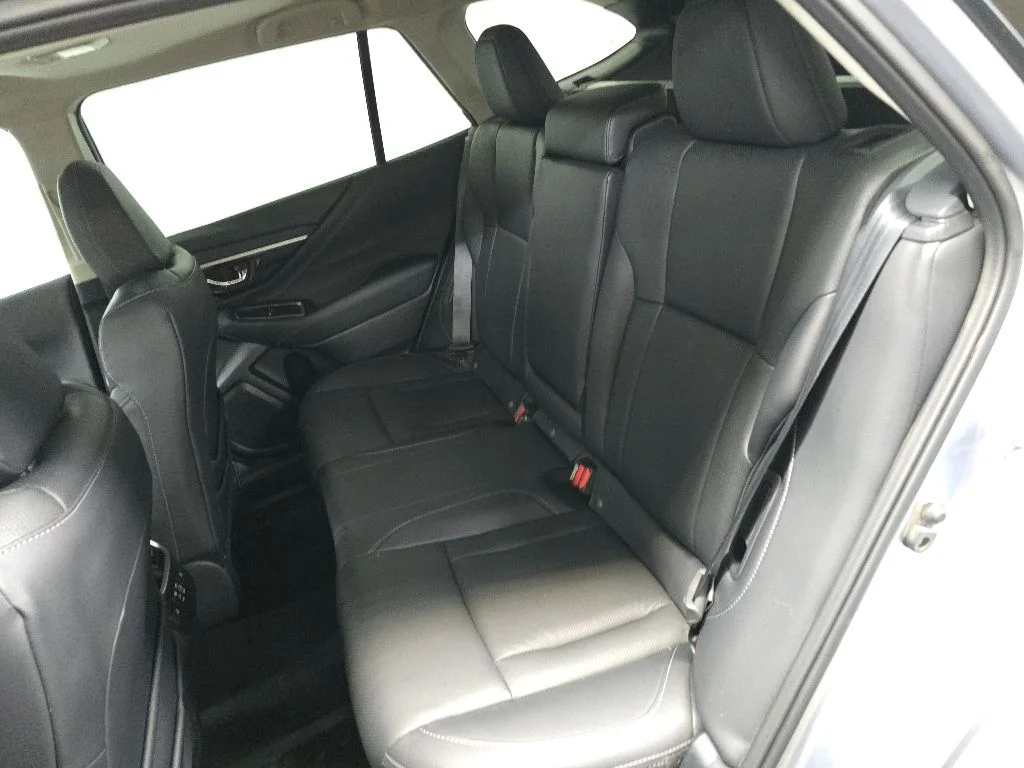 Used 2023 Ice Silver Metallic Subaru Touring XT image 32