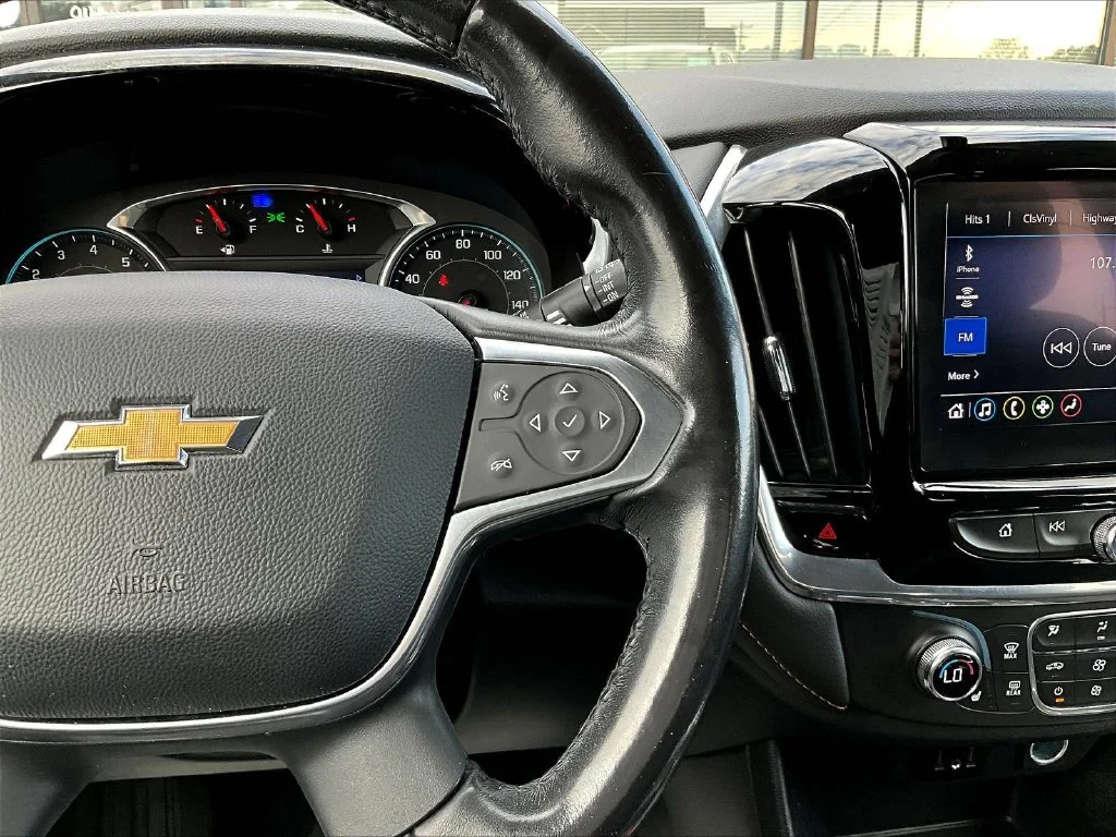 Used 2020 Gray Chevrolet LT image 14