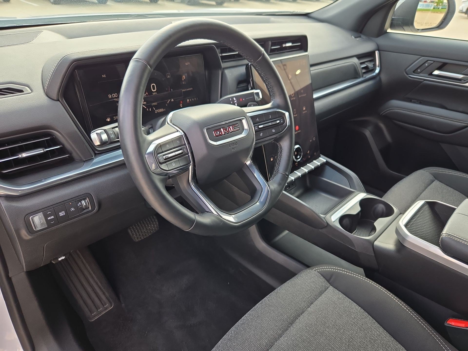 Used 2026 Summit White GMC FWD Elevation image 12