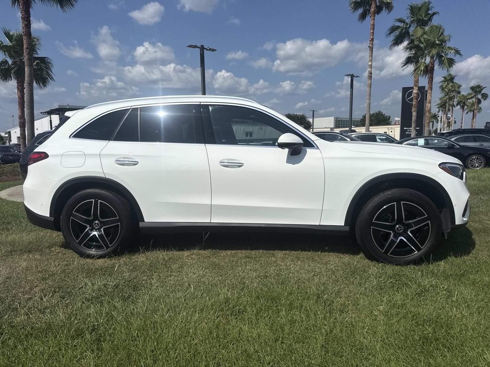 Certified Used 2026 White Mercedes-Benz GLC 300 image 5