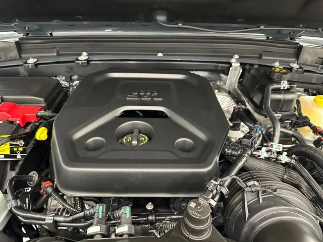 2025 Jeep Wrangler 4-Door Rubicon - Photo 17