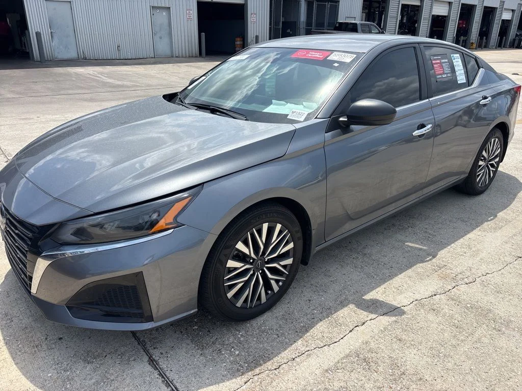 2024 Nissan Altima 2.5 SV's photo