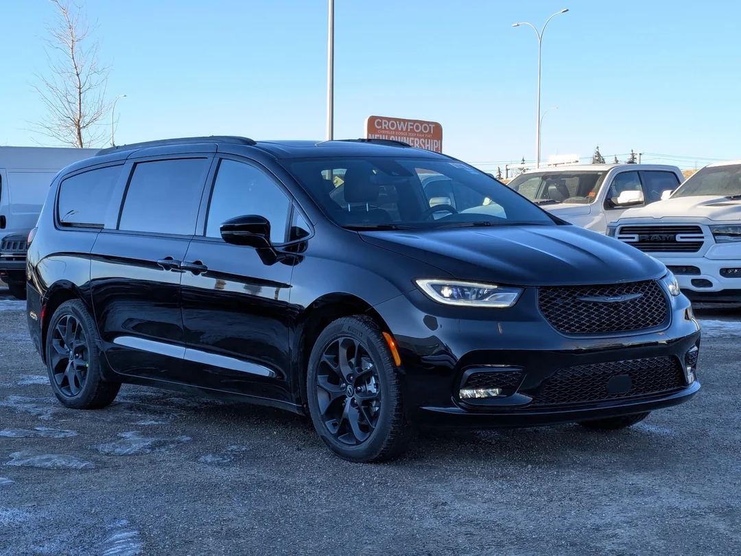 New 2026 Black Chrysler Select - - FWD - Panoramic Sunroof - Power Sliding Doors - S App Pkge & More! image 2
