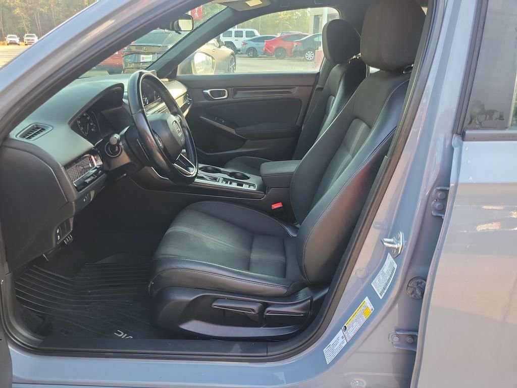 Used 2022  Honda Sport image 16