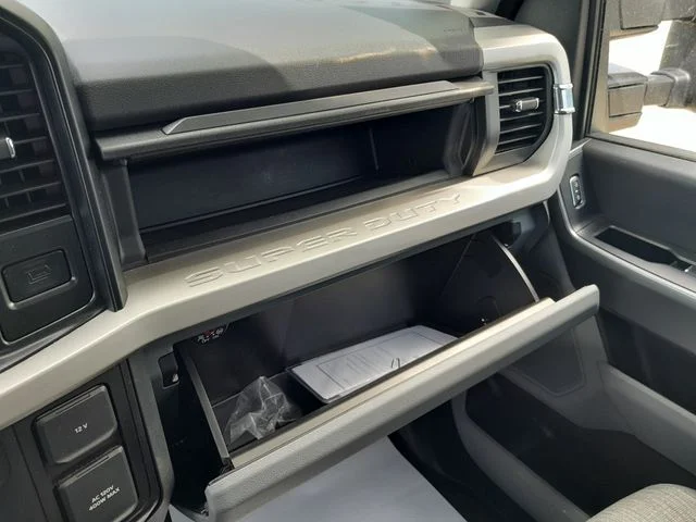 Used 2026 Gray Metallic Ford XLT image 31