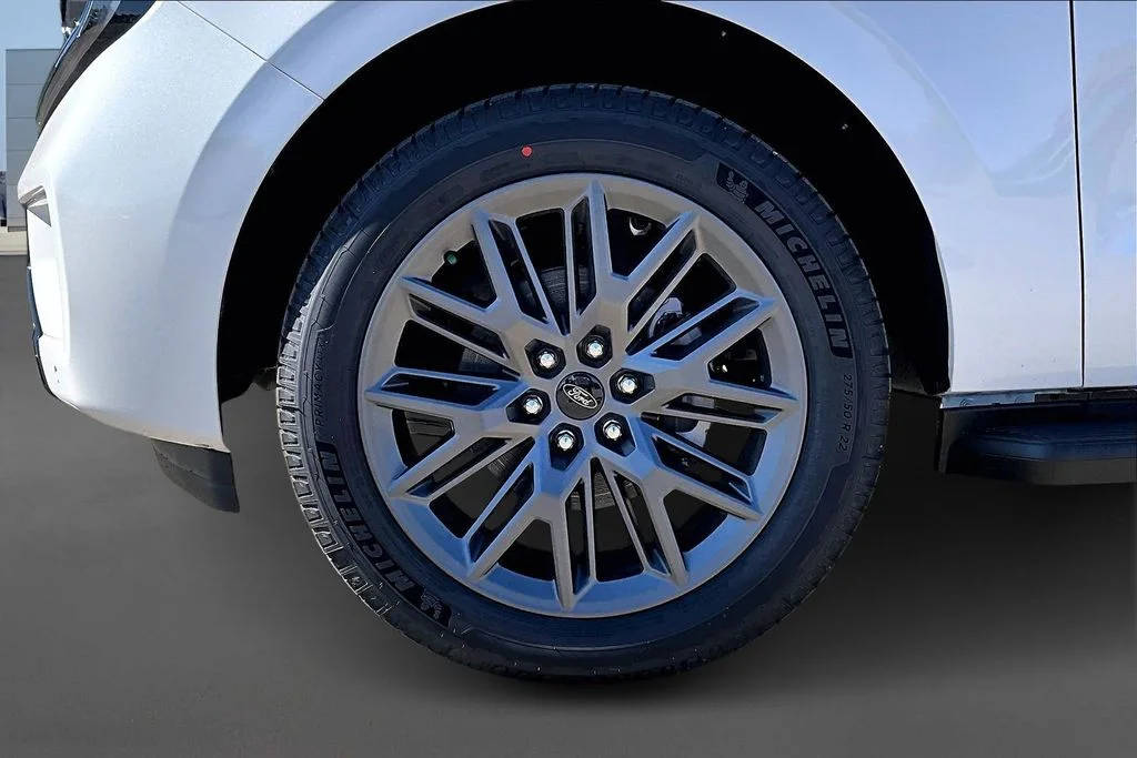New 2026 White Ford MAX Platinum® image 14