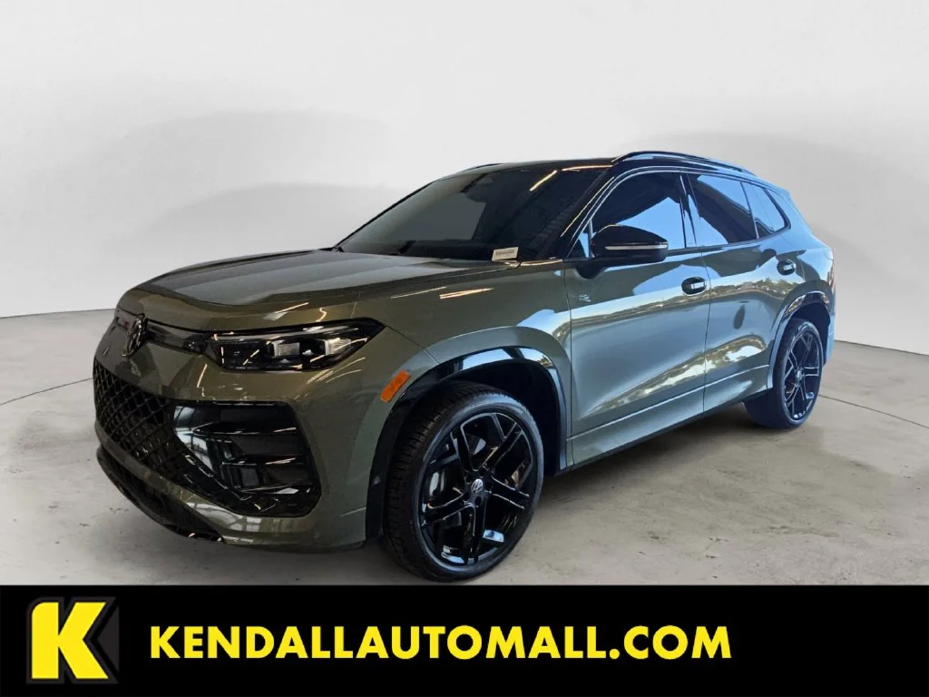 2026 Volkswagen Tiguan SE R-LINE BLACK