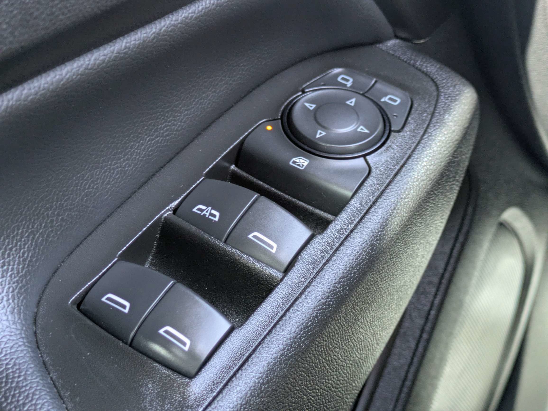 Used 2021 Summit White Chevrolet LT image 26