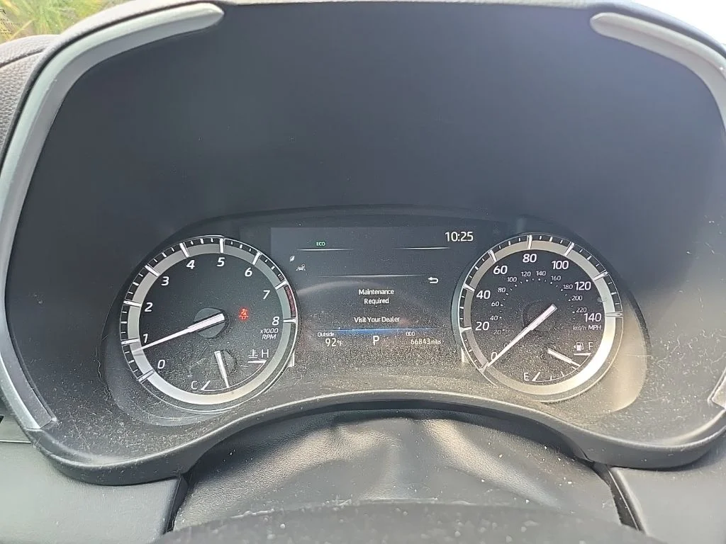 Used 2022 Beige Toyota XLE image 17