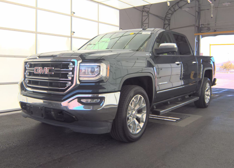 2017 GMC Sierra 4WD Crew Cab Short Box SLT's photo