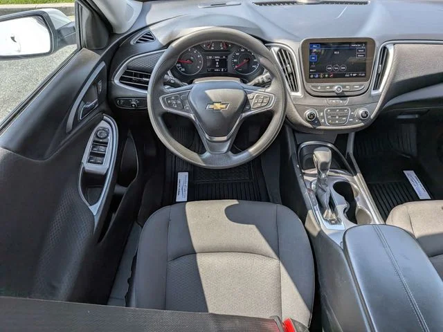 Used 2024 Summit White Chevrolet LT image 14