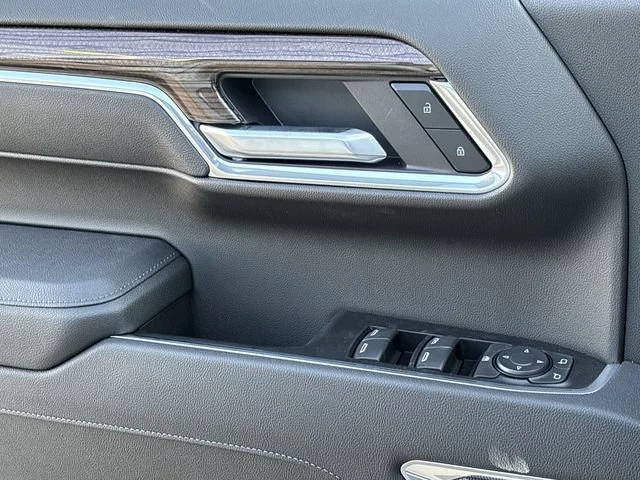 New 2026 Sterling Gray Metallic Chevrolet RST image 21